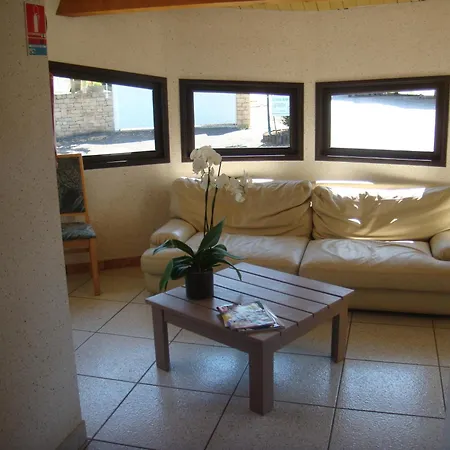 Hôtel-restaurant Le Calice Du Gevaudan - A75 3*