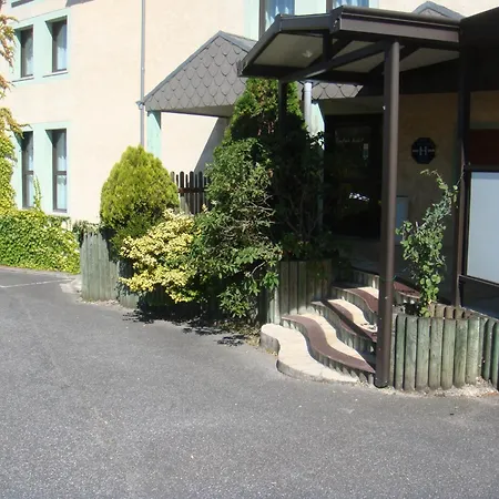 Hotel Hotel-Restaurant Le Calice Du Gevaudan - A75