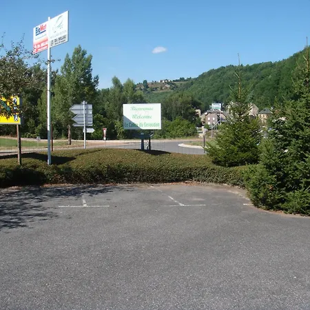 Hôtel-restaurant Le Calice Du Gevaudan - A75 Hotel Banassac