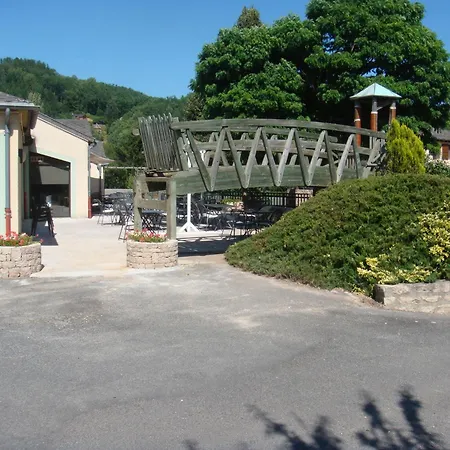 Hotel Hotel-restaurant Le Calice Du Gevaudan - A75 3*