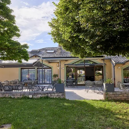 Hotel-Restaurant Le Calice Du Gevaudan - A75 Banassac