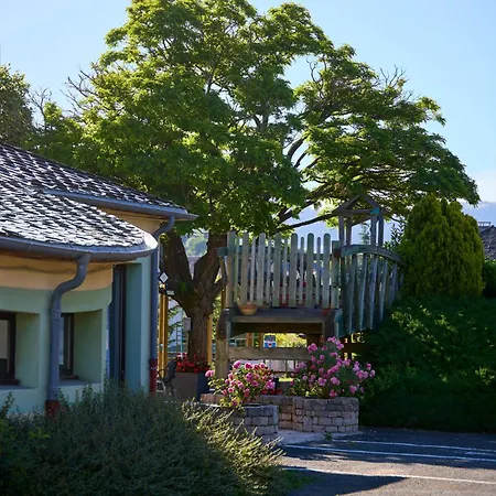 Hôtel-restaurant Le Calice Du Gevaudan - A75 Hotel 3*