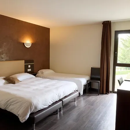 Hotel-restaurant Le Calice Du Gevaudan - A75 ホテル