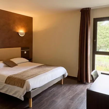 Hotel-Restaurant Le Calice Du Gevaudan - A75