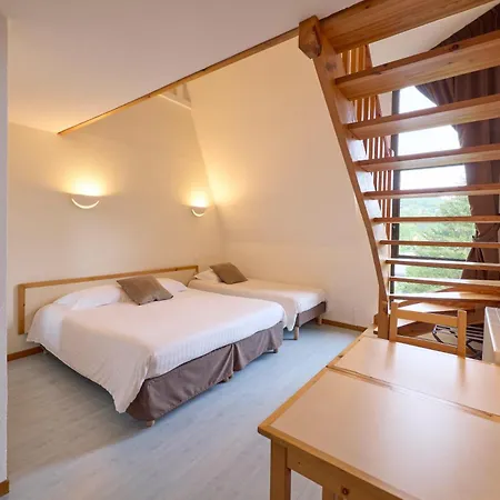 ホテル Hotel-restaurant Le Calice Du Gevaudan - A75 バナサック