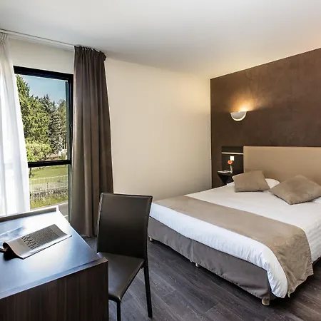 Hôtel-restaurant Le Calice Du Gevaudan - A75 Hotel Banassac