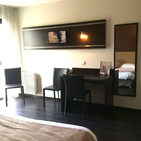 Hotel Hotel-restaurant Le Calice Du Gevaudan - A75 Banassac