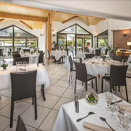 Hotel Hôtel-restaurant Le Calice Du Gevaudan - A75