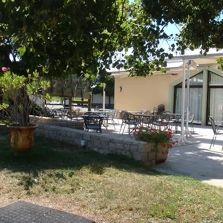 Hotel-restaurant Le Calice Du Gevaudan - A75 Hotel