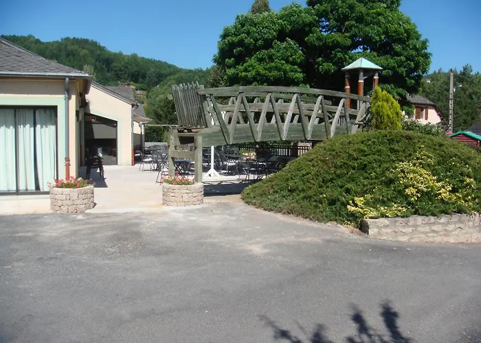 ホテル Hotel-restaurant Le Calice Du Gevaudan - A75 3*