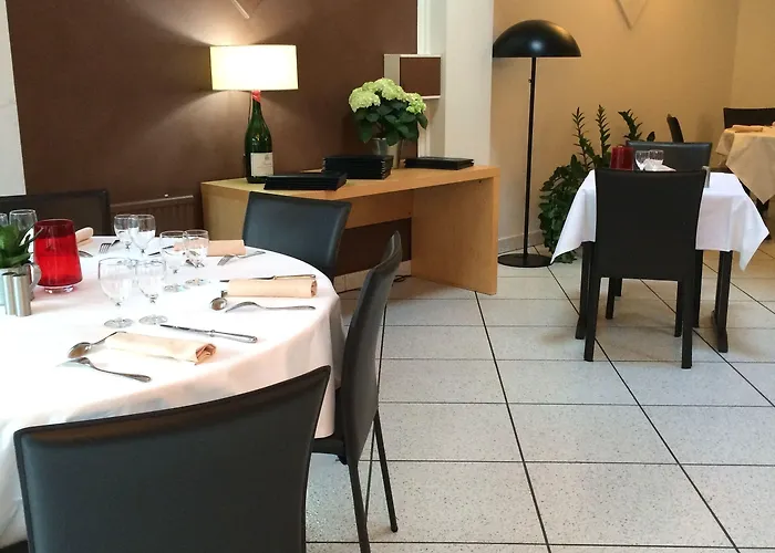 Hotel-restaurant Le Calice Du Gevaudan - A75 3* バナサック